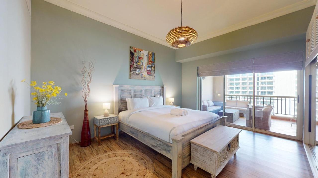 Golden Mile 1 - Contemporary One Bedroom *
