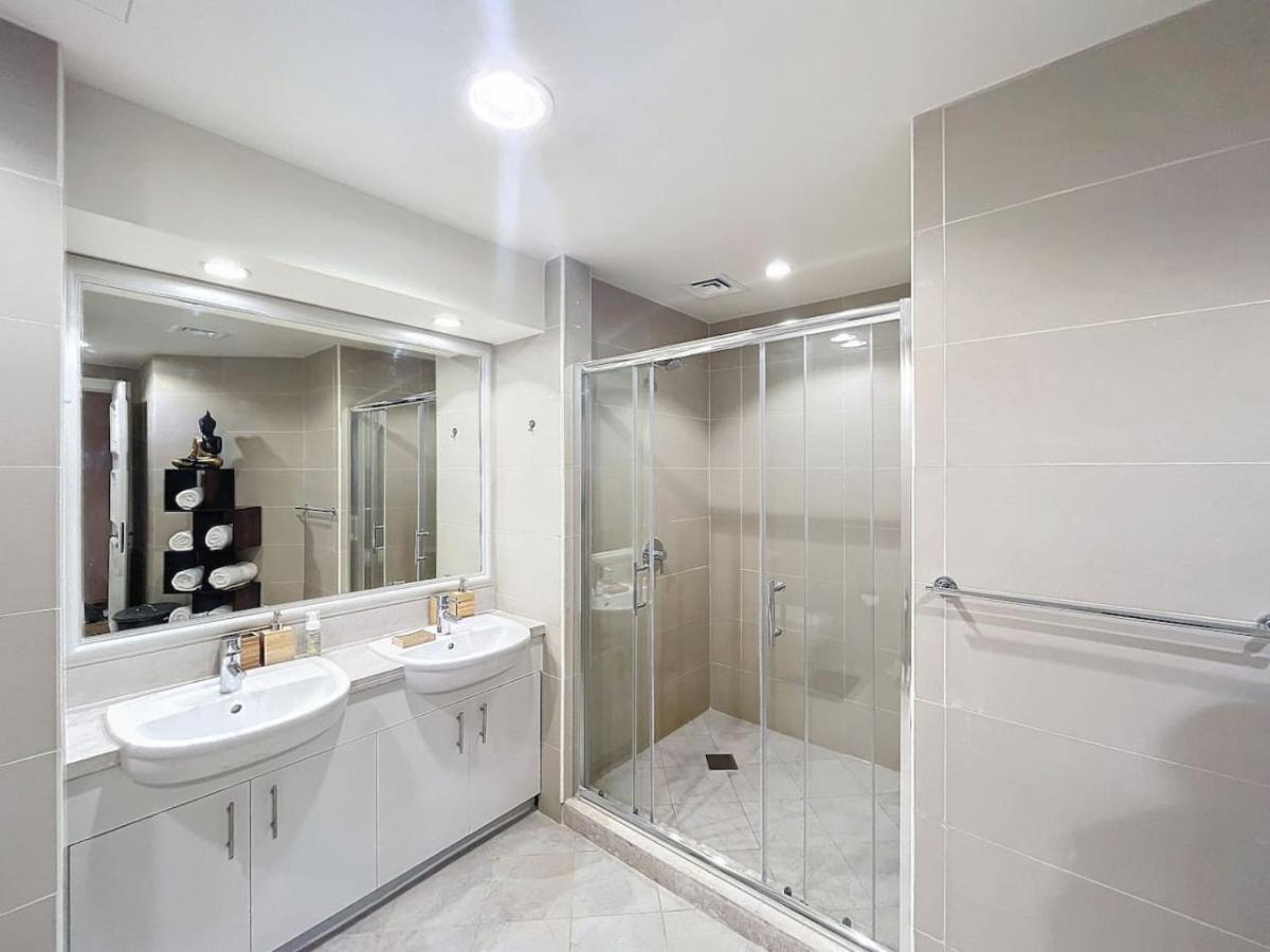Golden Mile 1 - Contemporary One Bedroom Apartment Dubai