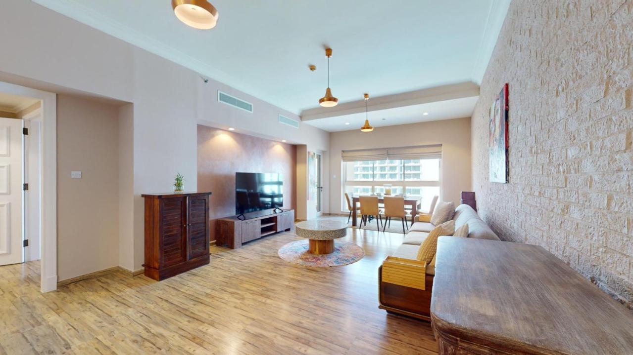 Golden Mile 1 - Contemporary One Bedroom *
