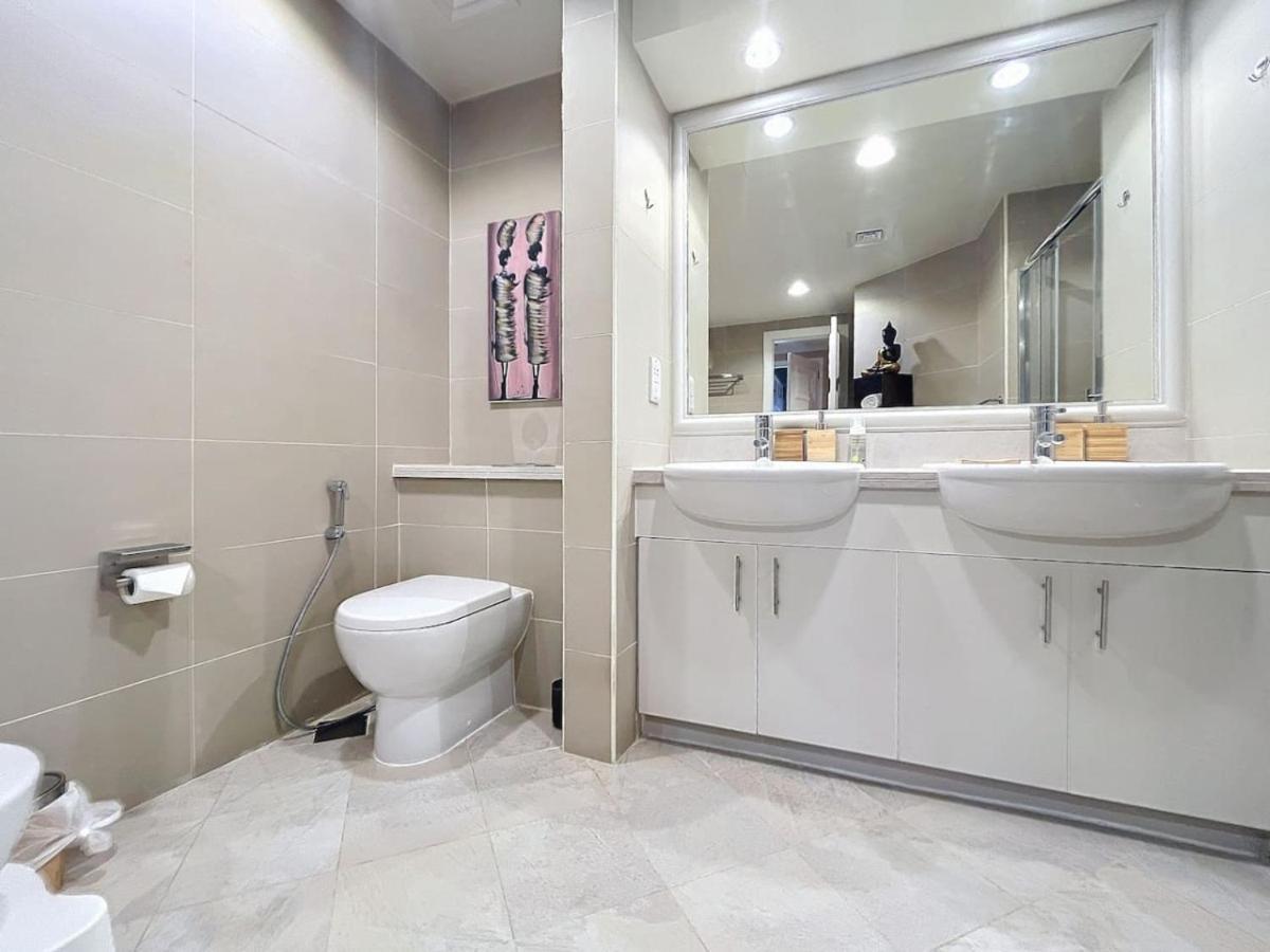 Golden Mile 1 - Contemporary One Bedroom