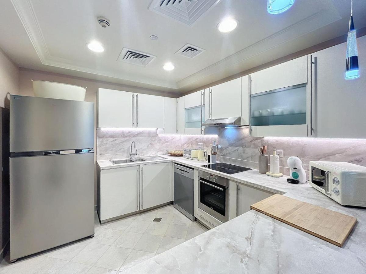 Apartment Golden Mile 1 - Contemporary One Bedroom *